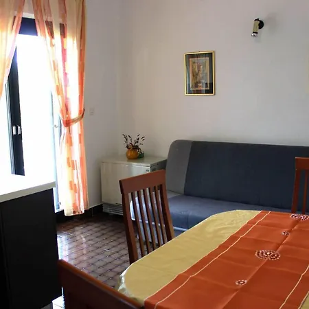 Apartment Dar Pag Town